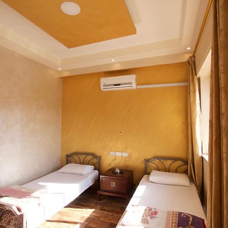 Erasmus Student House By Sunrise Hostel Амман Экстерьер фото